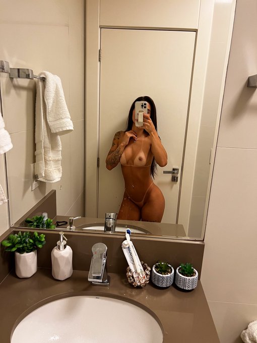 Bianca ๐ โ ใใผใๅ็ โ wataa