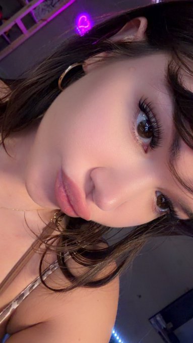 Genesis Lopez — foto — Meow ✨