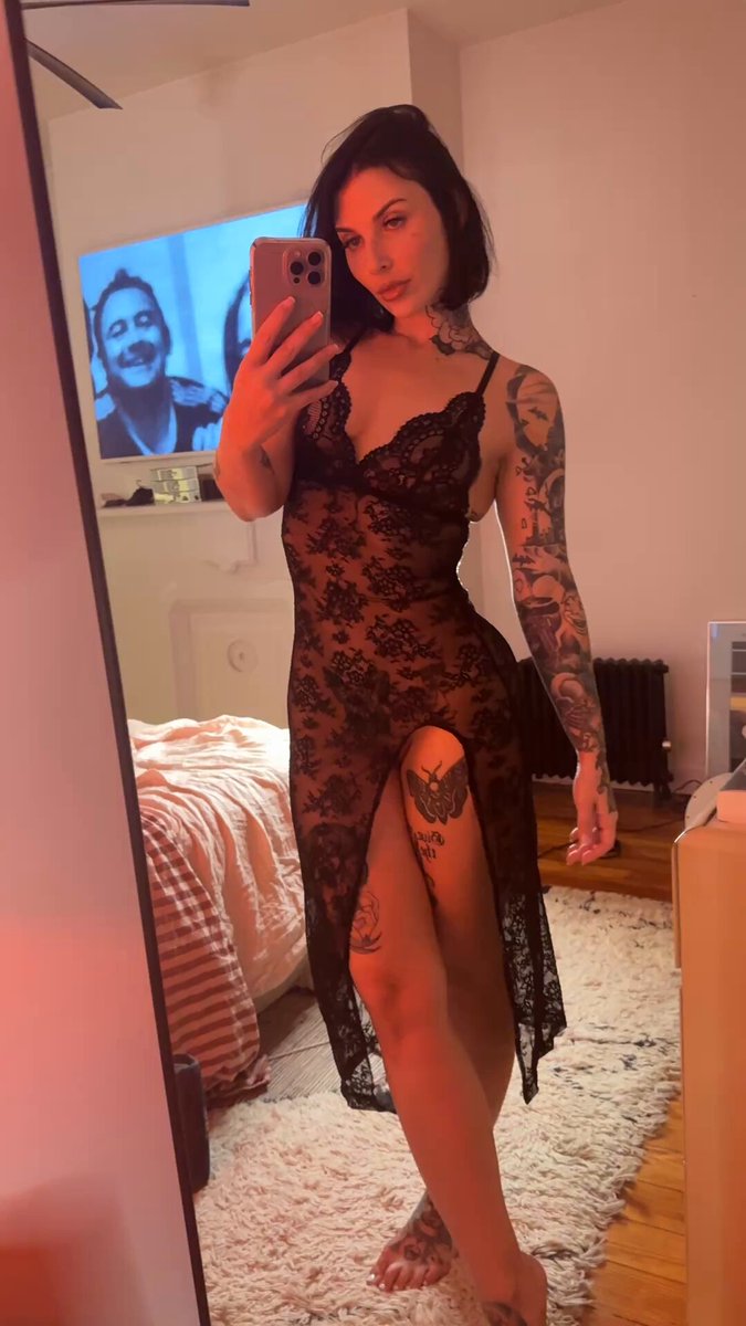 Ivy Lebelle NY — vídeos pornos — Did you know I created a VIP page?! JOIN IT FOR NO FUSS ALL ACCESS ( 😍 NO UNLOCKS, JUST VIDEOS & NUDES POSTED STRAIGHT TO YOUR FEED! 😇