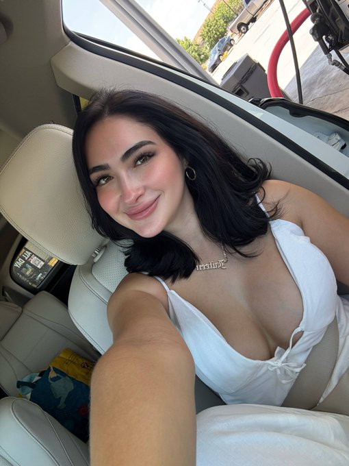 JayleneFox 🇵🇷 — foto nua — The rest of this morning didn’t make the post.