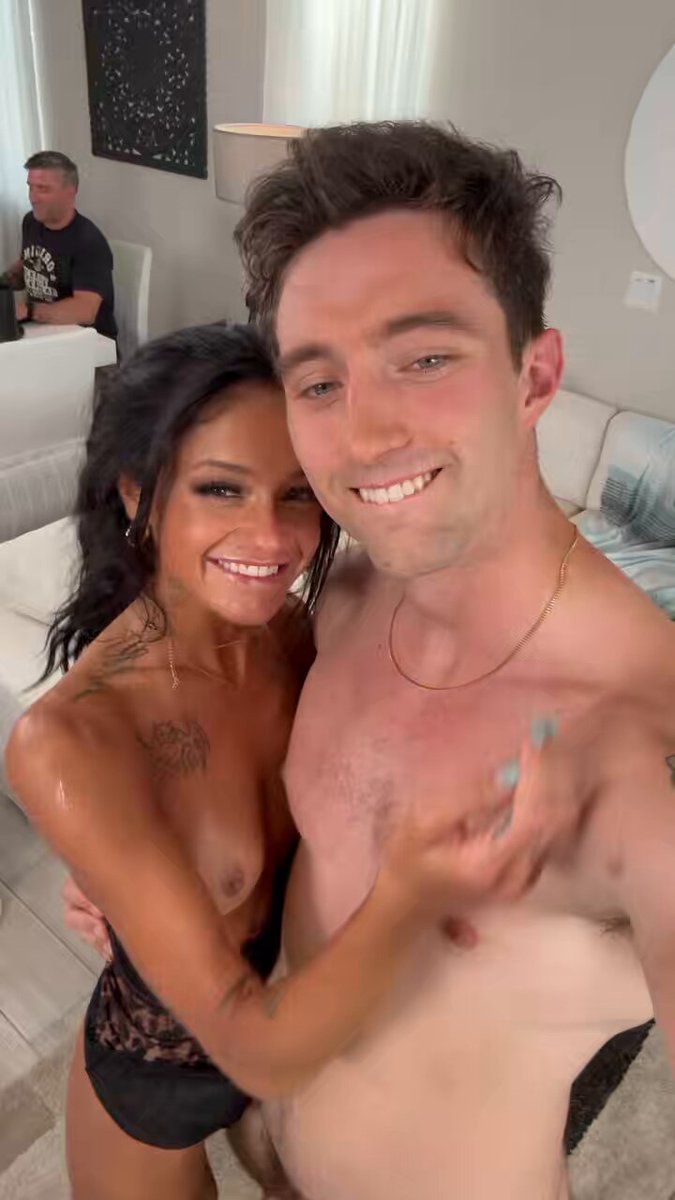 IM JIMMY BUD🔥🔥 — vídeos pornos — This scene with @xxxforkeeps was sooo hot 🤤