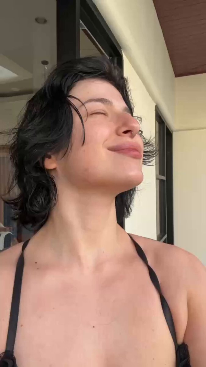Vladochka — Pornovideos — Missed me? 😏
